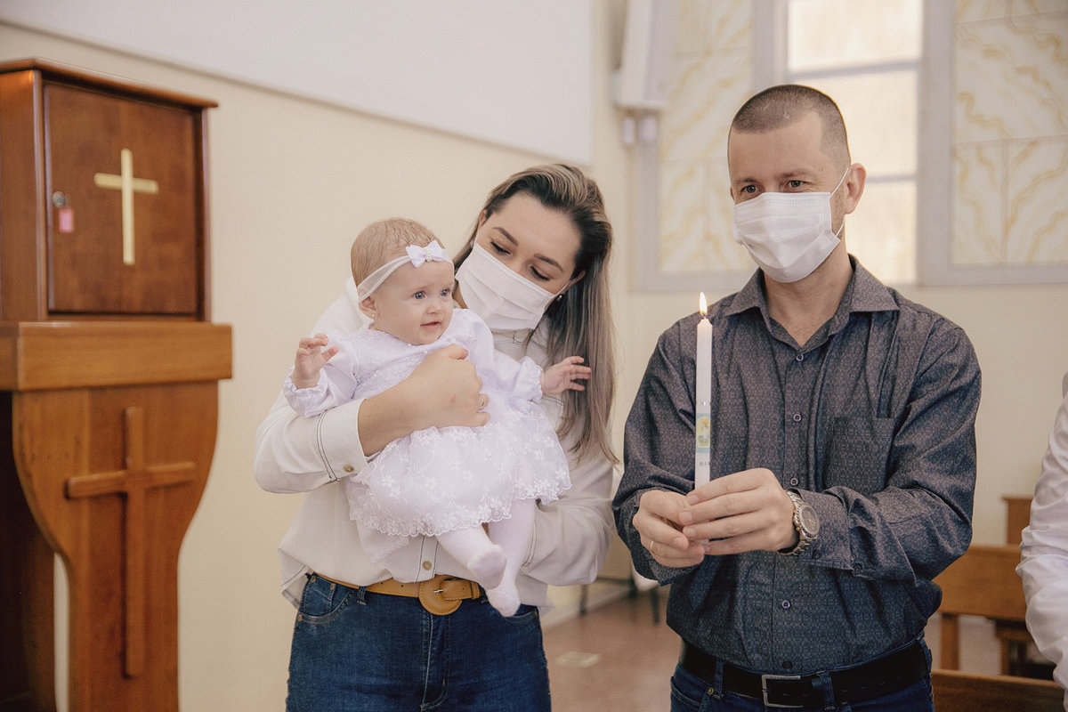 batizado - batismo - batizado gabrieli - batismo em jaraguá do sul - fotografos jaragua do sul - familia - chroma fotografia