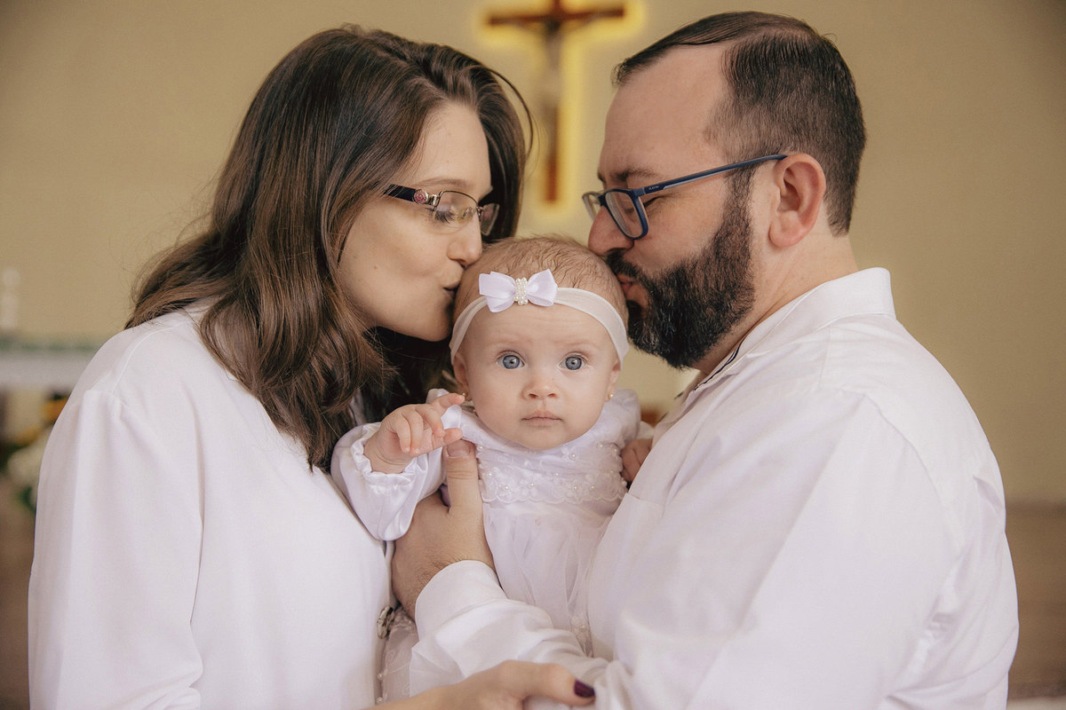 batizado - batismo - batizado gabrieli - batismo em jaraguá do sul - fotografos jaragua do sul - familia - chroma fotografia