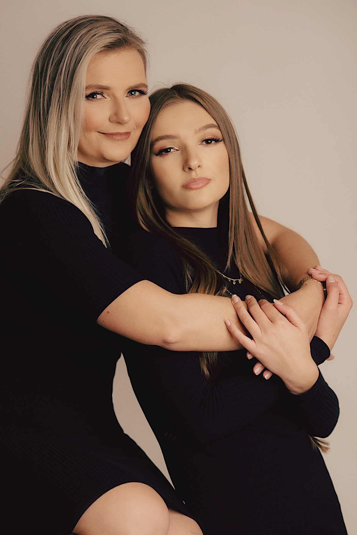 ensaio familia - estudio - cris - grasiele brixi - thaina brixi - beleza feminina - chroma fotografia - sao bento do sul