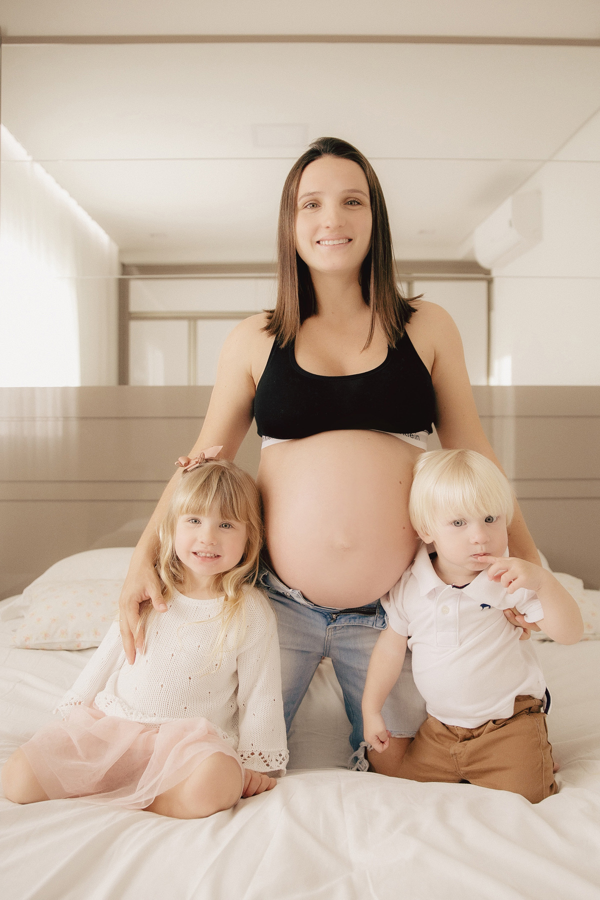 ensaio gestante - gestante - ensaio em casa - ensaio de familia - mae de tres - fotografos jaragua do sul - fotografos de familia - jaragua do sul - chroma fotografia