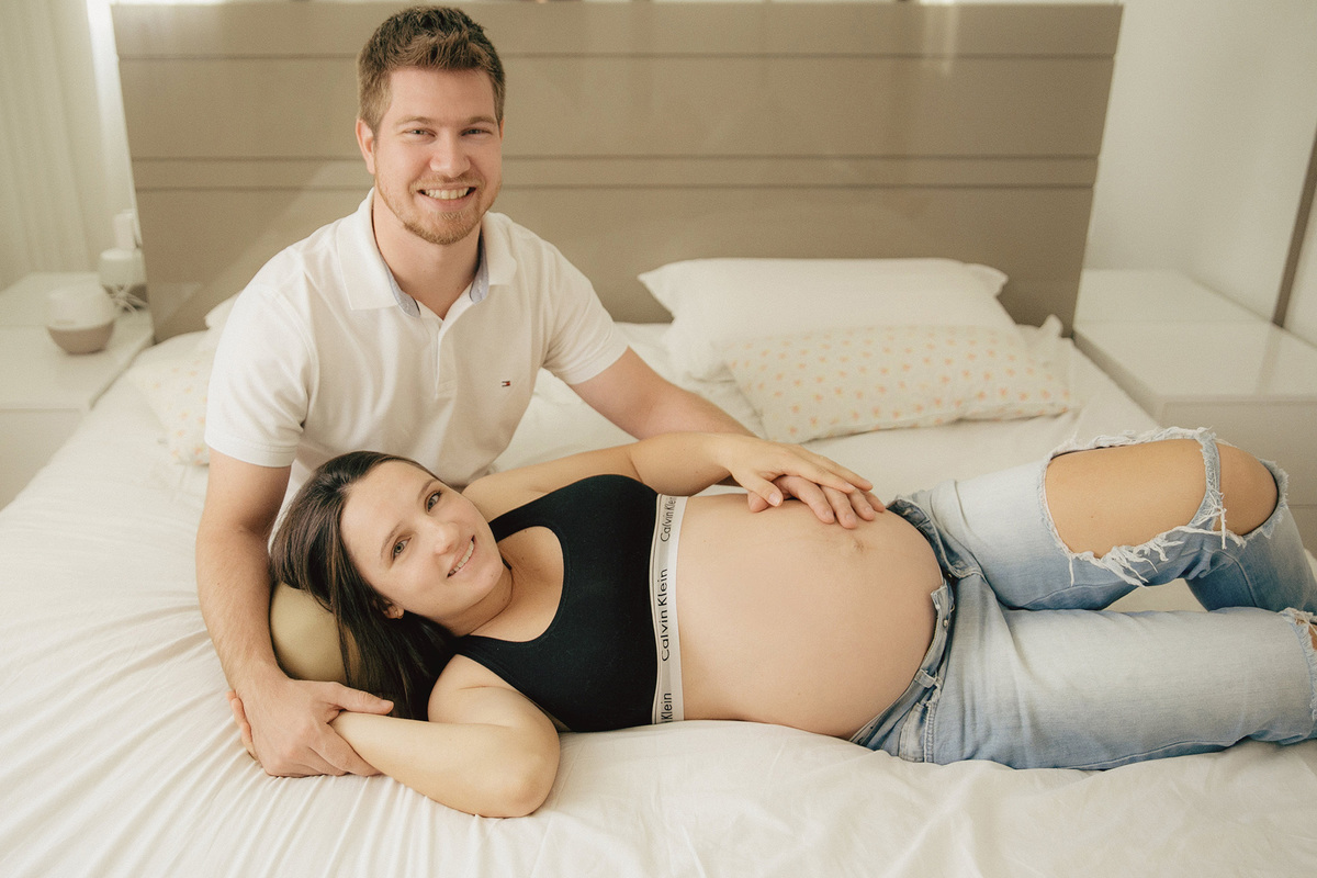 ensaio gestante - gestante - ensaio em casa - ensaio de familia - mae de tres - fotografos jaragua do sul - fotografos de familia - jaragua do sul - chroma fotografia