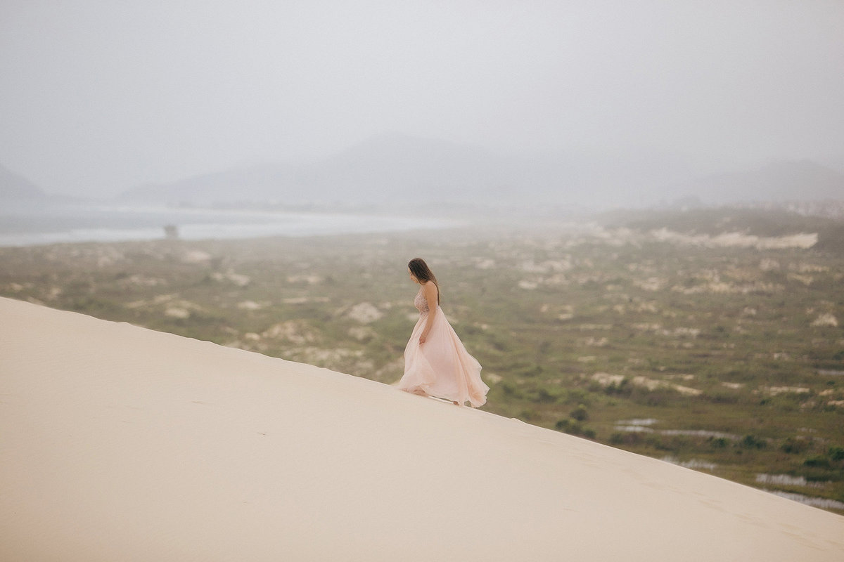 ensaio individual - ensaio na praia - ensaio no litoral - ensaio na joaquina - fotografos jaragua do sul - chroma fotografia
