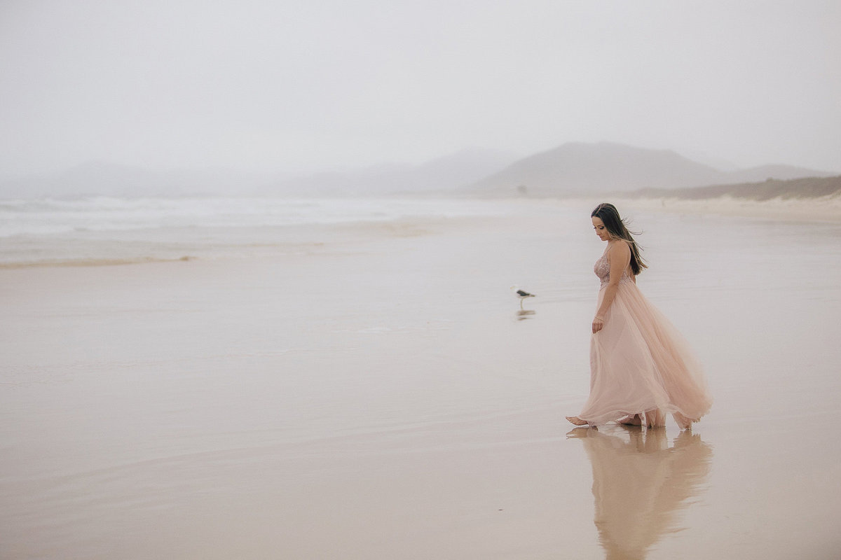 ensaio individual - ensaio na praia - ensaio no litoral - ensaio na joaquina - fotografos jaragua do sul - chroma fotografia