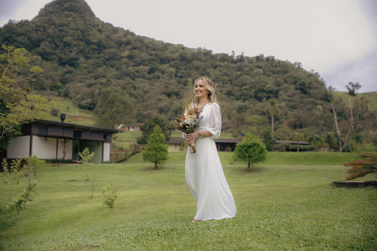 renovacao de bodas - 10 anos de casados - elopement wedding - ensaio externo - ensaio no campo - ensaio familia - fotografia de familia - ensaio no vale dos ventos - bodas de estanho - chroma fotografia