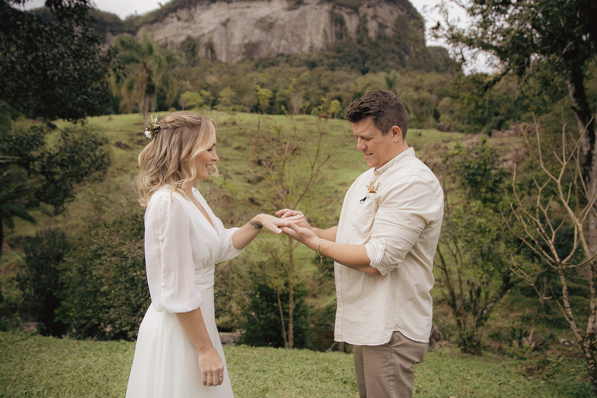 renovacao de bodas - 10 anos de casados - elopement wedding - ensaio externo - ensaio no campo - ensaio familia - fotografia de familia - ensaio no vale dos ventos - bodas de estanho - chroma fotografia