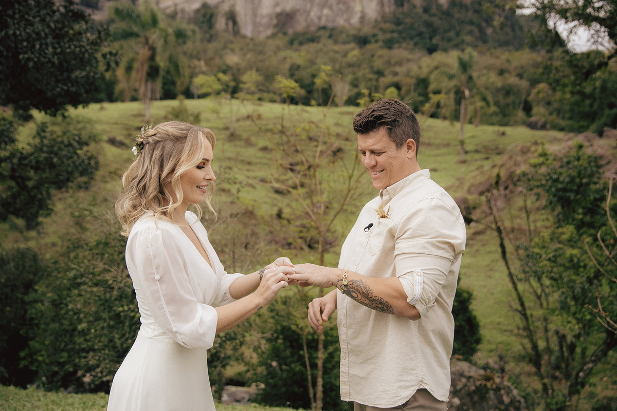 renovacao de bodas - 10 anos de casados - elopement wedding - ensaio externo - ensaio no campo - ensaio familia - fotografia de familia - ensaio no vale dos ventos - bodas de estanho - chroma fotografia