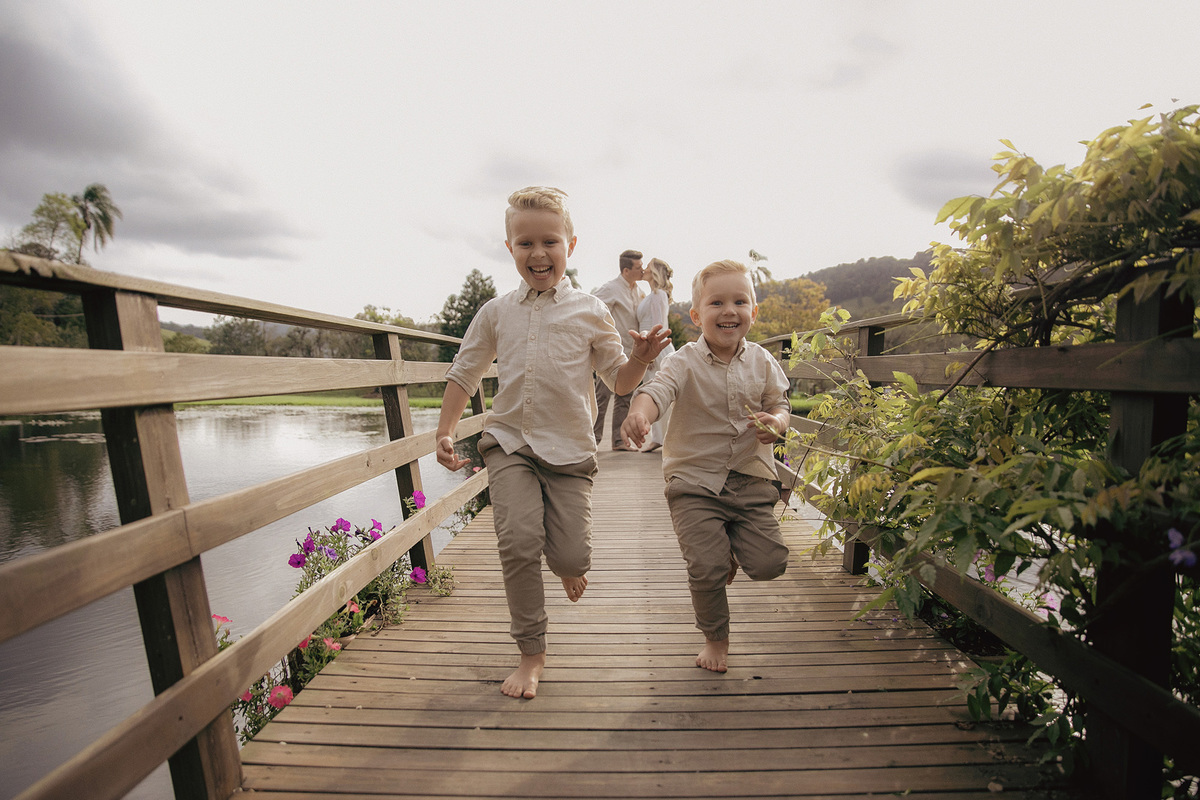 renovacao de bodas - 10 anos de casados - elopement wedding - ensaio externo - ensaio no campo - ensaio familia - fotografia de familia - ensaio no vale dos ventos - bodas de estanho - chroma fotografia