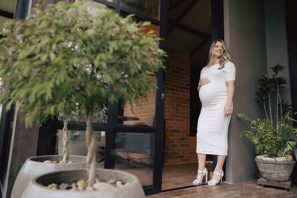 ensaio gestante - gestante - ensaio em cabana - ensaio familia - ensaio fotografico - ensaio no vale dos ventos - fotografos jaragua do sul - chroma fotografia