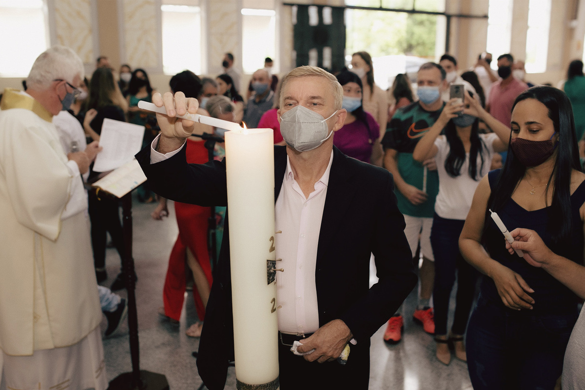 batizado - batismo - batizado Isabella - mae de menina - batismo em jaragua do sul - familia - chroma fotografia