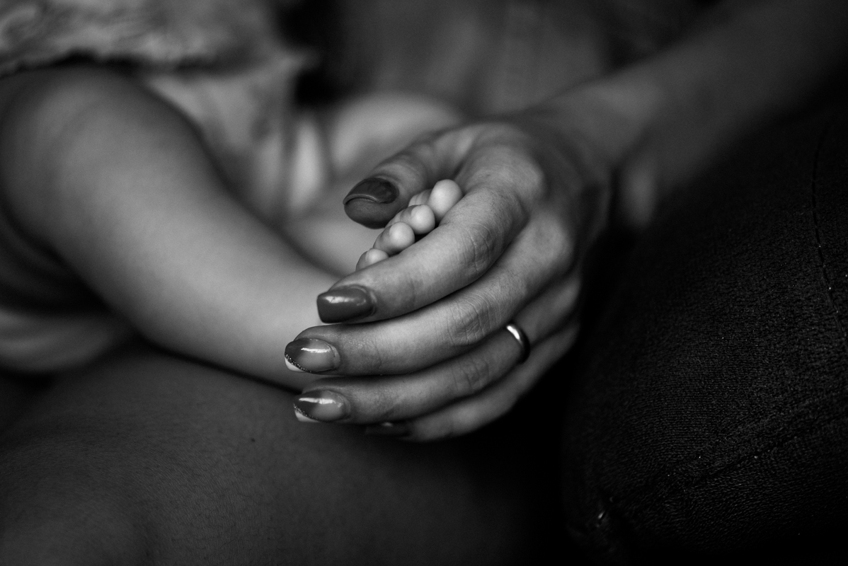 Ensaio de família lifestyle em São Paulo, capturando momentos únicos de amor e conexão. Fotografias documentais revelam risadas, abraços e a naturalidade do dia a dia, transformando memórias simples em lembranças inesquecíveis