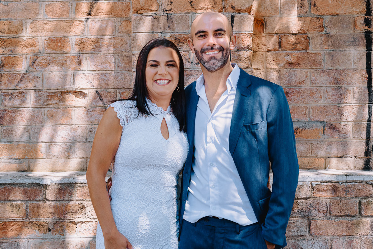 Casamento civil em Jundiaí, casamento no cartório, fotos espontâneas, fotografia documental, fotógrafo de casamento em Jundiaí, ensaio de casal natural, fotos autênticas, casamento simples, casamento intimista, cerimônia no cartório, fotógrafo lifestyle