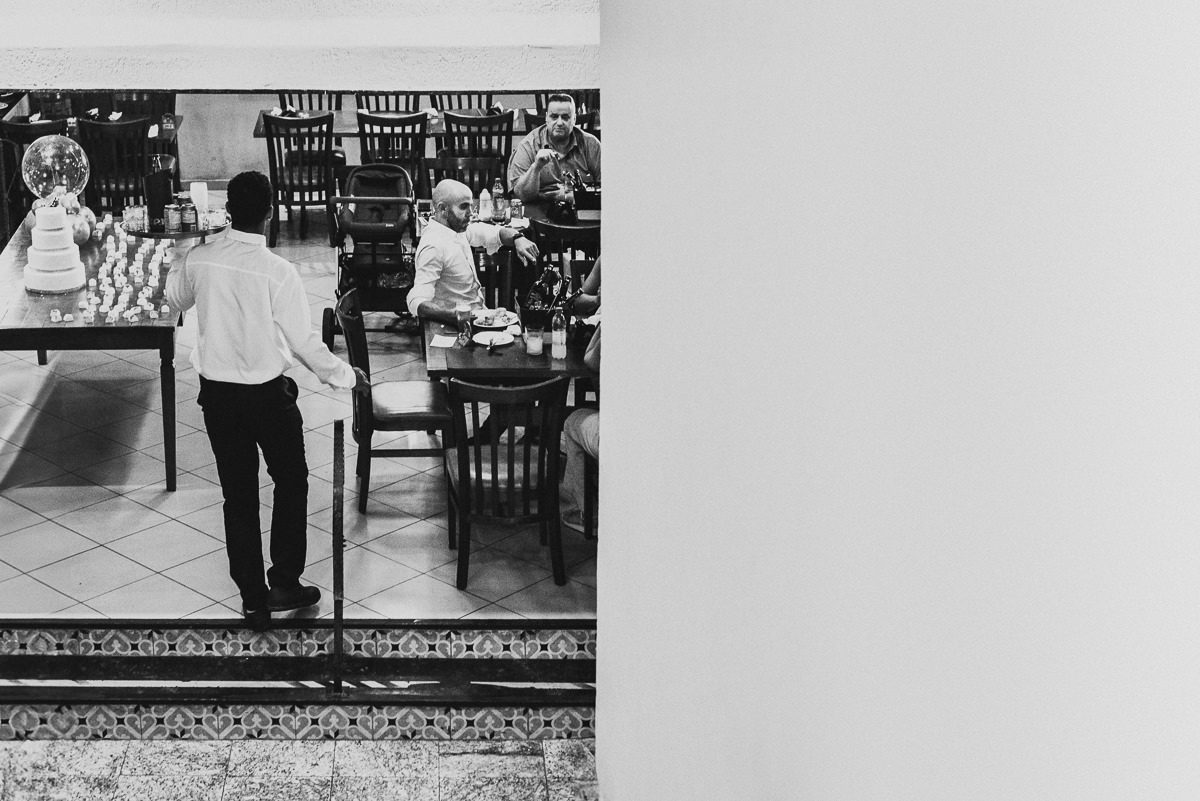 Casamento civil em Jundiaí, casamento no cartório, fotos espontâneas, fotografia documental, fotógrafo de casamento em Jundiaí, ensaio de casal natural, fotos autênticas, casamento simples, casamento intimista, cerimônia no cartório, fotógrafo lifestyle
