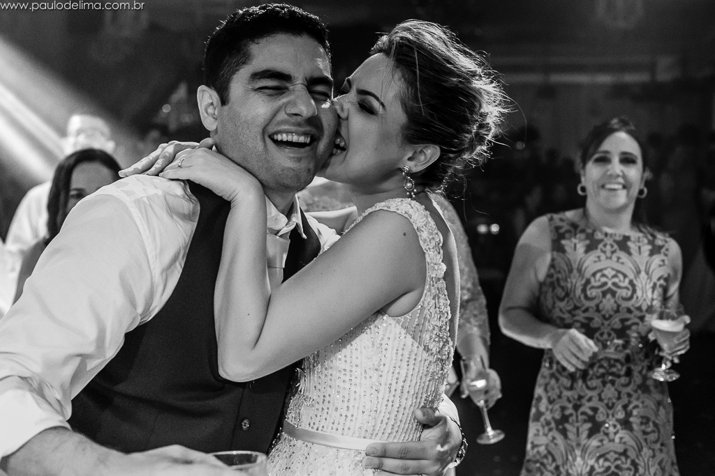 casamento, preto e branco, pb, noivo, noiva, manaus, amazonas, paulo de lima, unic eventos, cerimonial unic, festa, diversao, descontracao, mordida, mordida no noivo, carinho