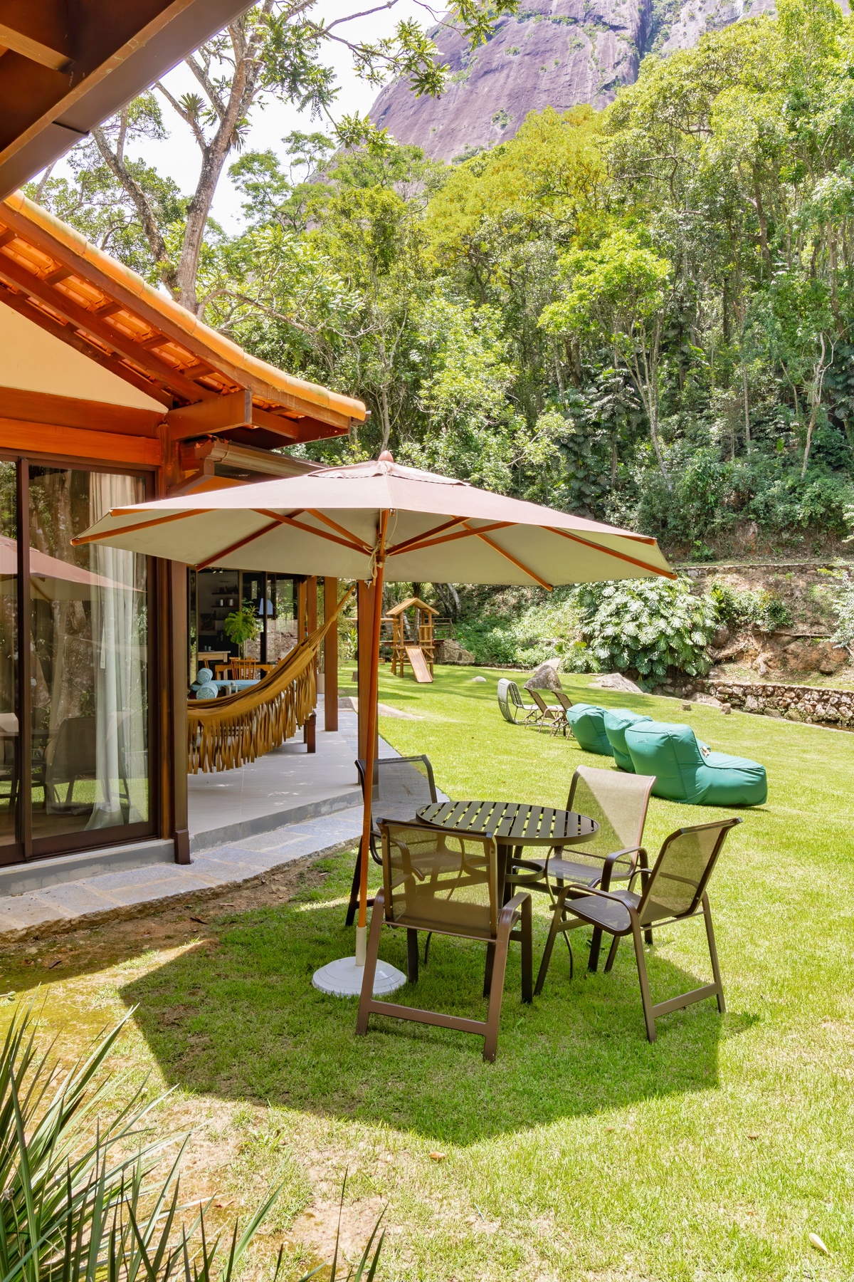 Casa Flores-Petrópolis-RJ