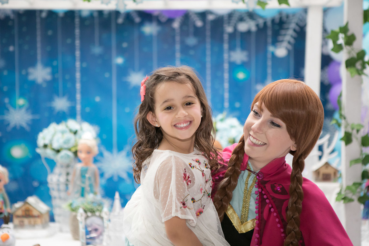 anna frozen e menina linda 5 anos buffet espaço arteria moema