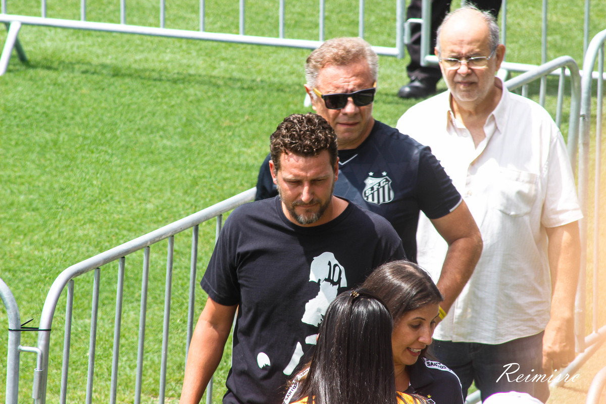 Elano no Velório de Pelé na Vila Belmiro - Santos - SP