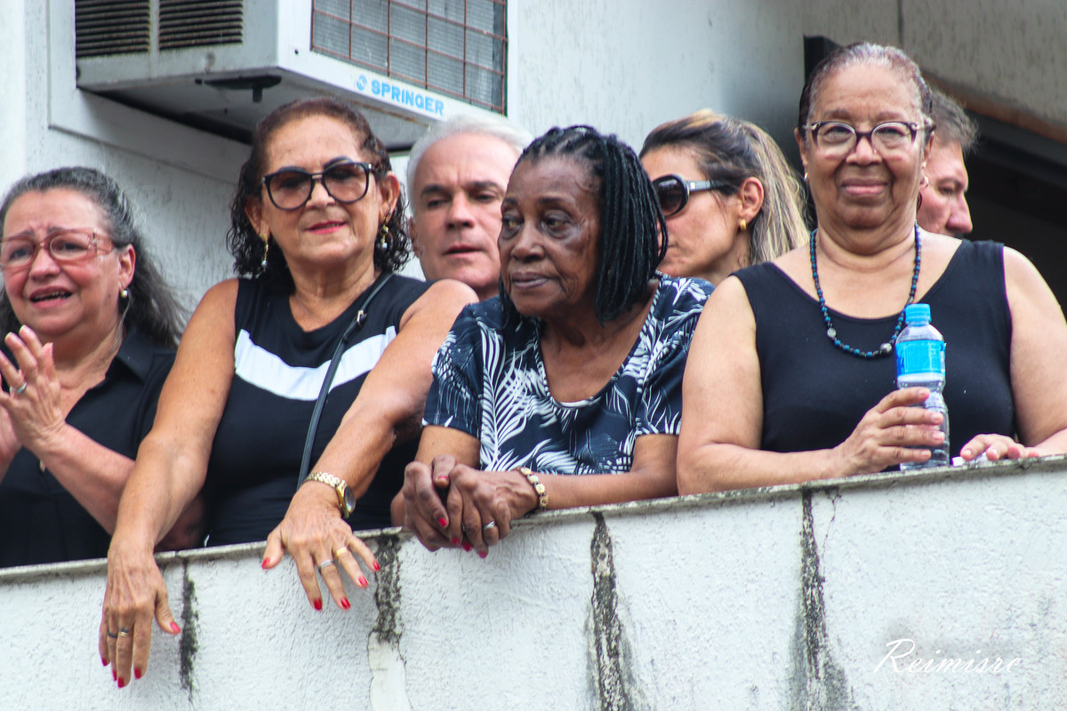 Família de Pelé, aparece para último Adeus