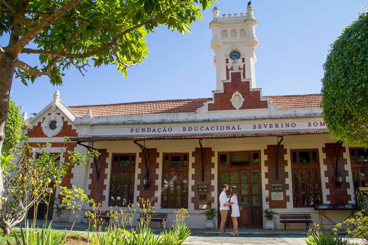 casal na Estrada de Ferro Dom Pedro II