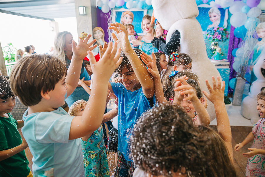 aniversario-infantil-tema-frozen-e-pokemon-iate-clube-de-brasilia-murillo-e-mari-