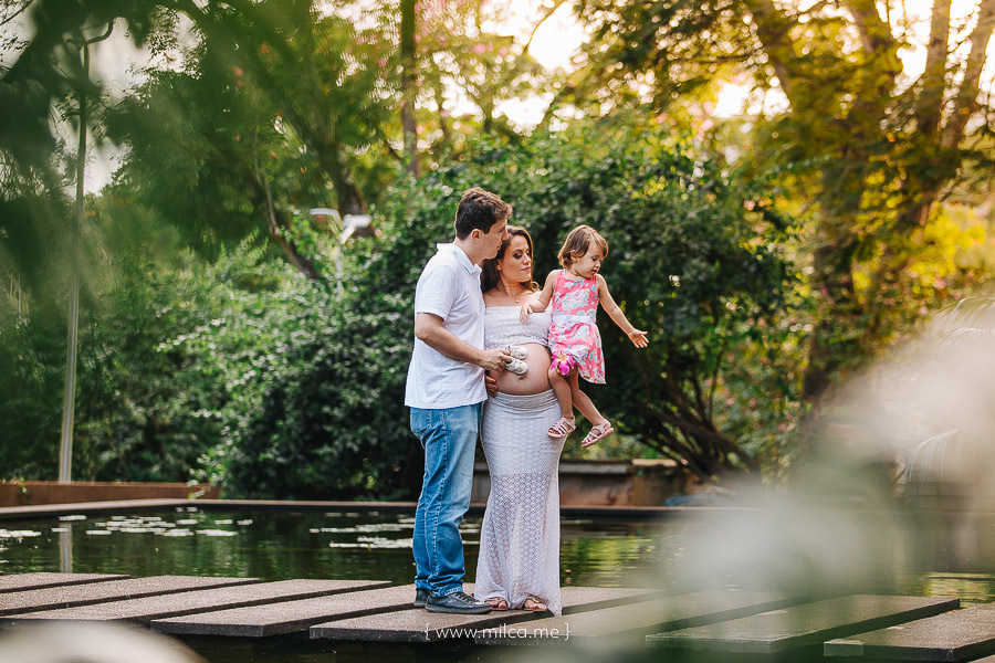 ensaio-gestante-na-igrejinha-da-quadra-308-sul-em-brasilia-book-gestante-gravida-em-brasilia