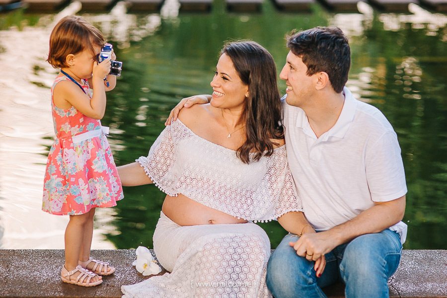 ensaio-gestante-na-igrejinha-da-quadra-308-sul-em-brasilia-book-gestante-gravida-em-brasilia