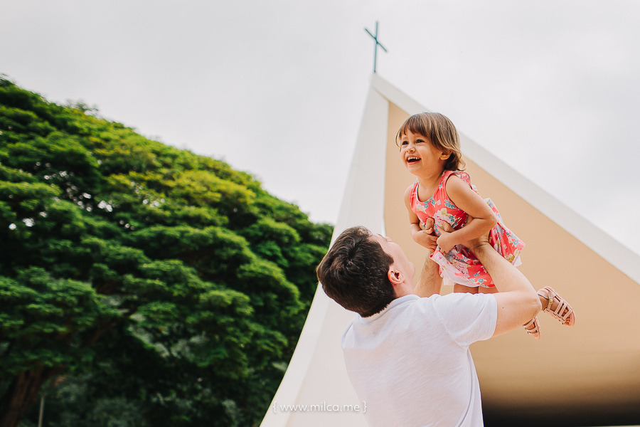 ensaio-gestante-na-igrejinha-da-quadra-308-sul-em-brasilia-book-gestante-gravida-em-brasilia