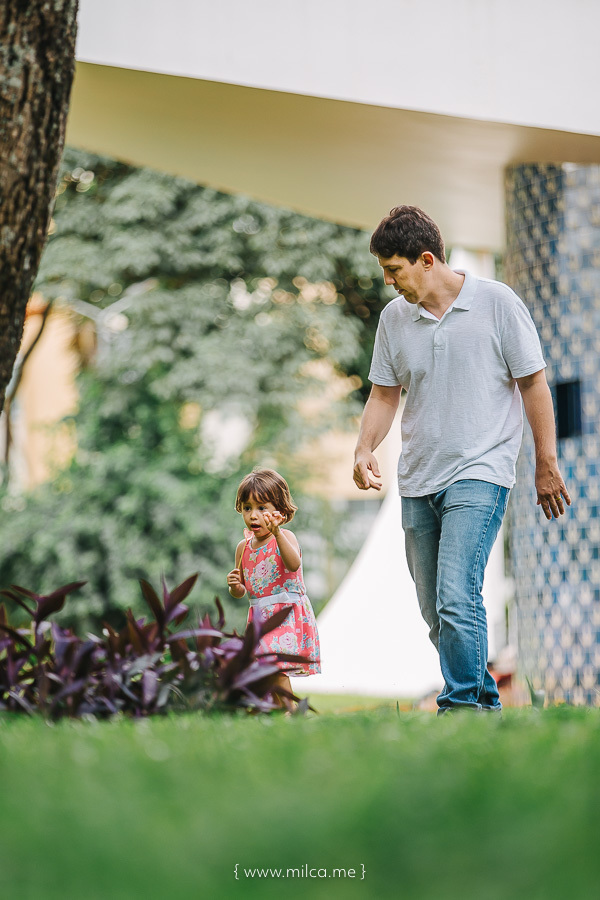 ensaio-gestante-na-igrejinha-da-quadra-308-sul-em-brasilia-book-gestante-gravida-em-brasilia