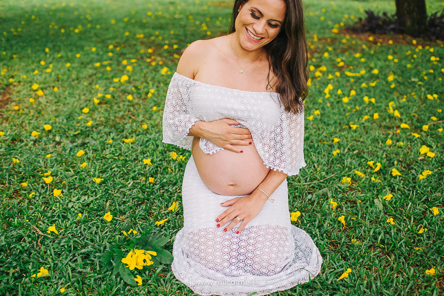 ensaio-gestante-na-igrejinha-da-quadra-308-sul-em-brasilia-book-gestante-gravida-em-brasilia