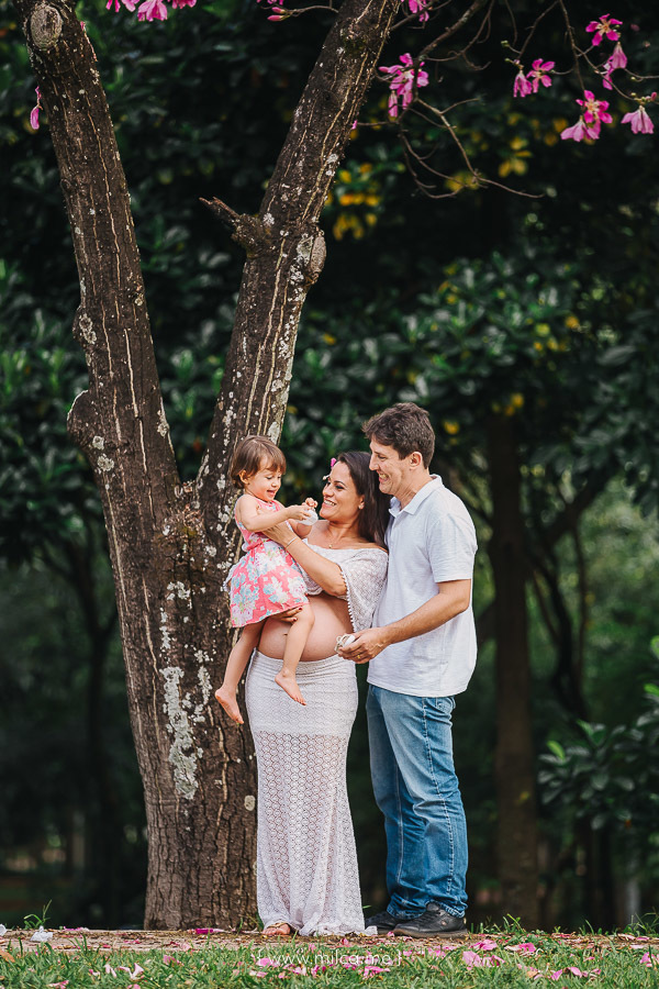 ensaio-gestante-na-igrejinha-da-quadra-308-sul-em-brasilia-book-gestante-gravida-em-brasilia