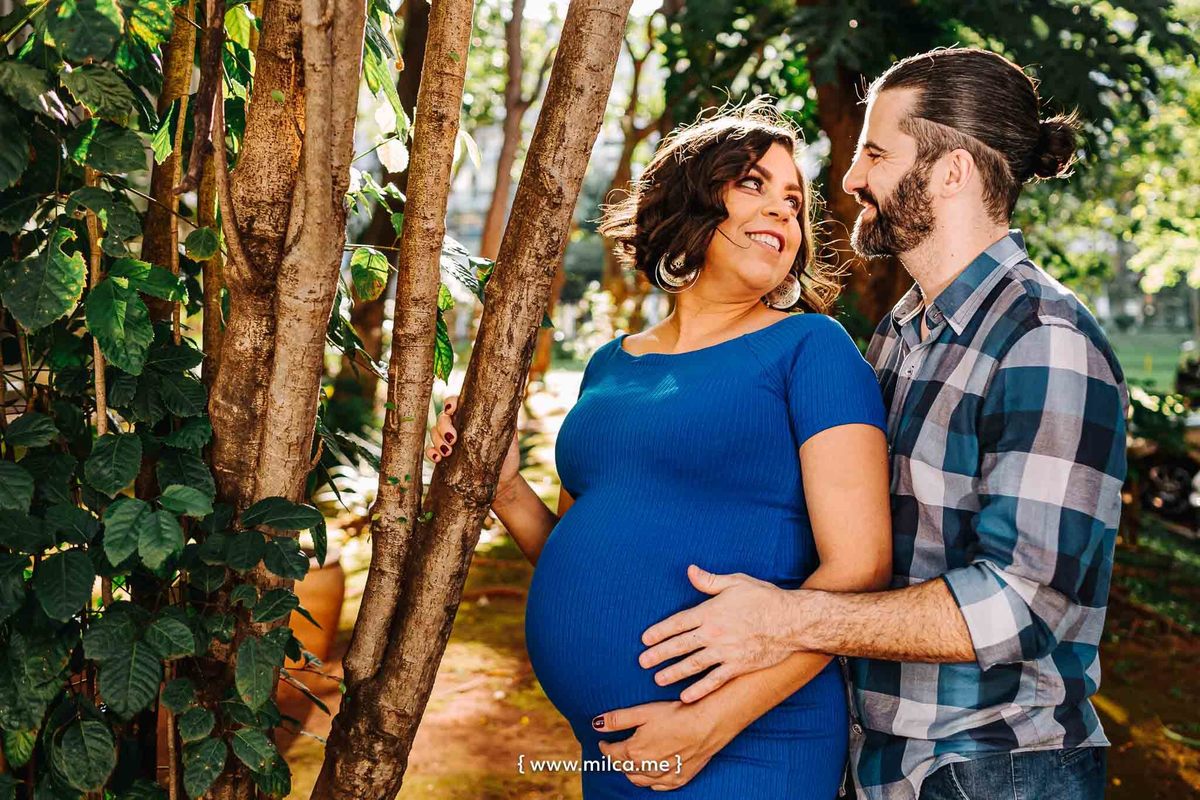 ensaio-book-gestante-vestido-azul-tenis-branco-camila-rosa-em-brasilia