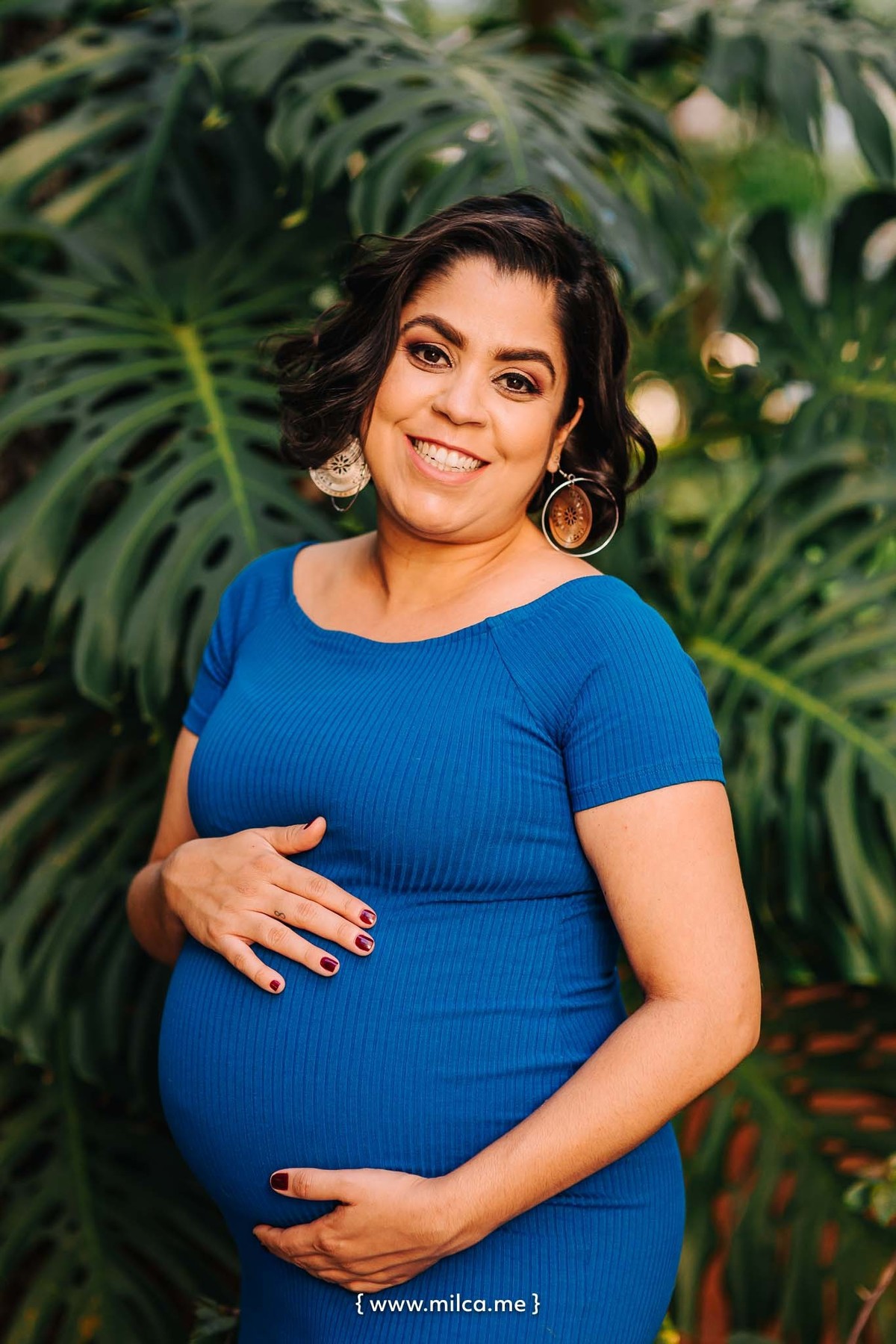 ensaio-book-gestante-vestido-azul-tenis-branco-camila-rosa-em-brasilia