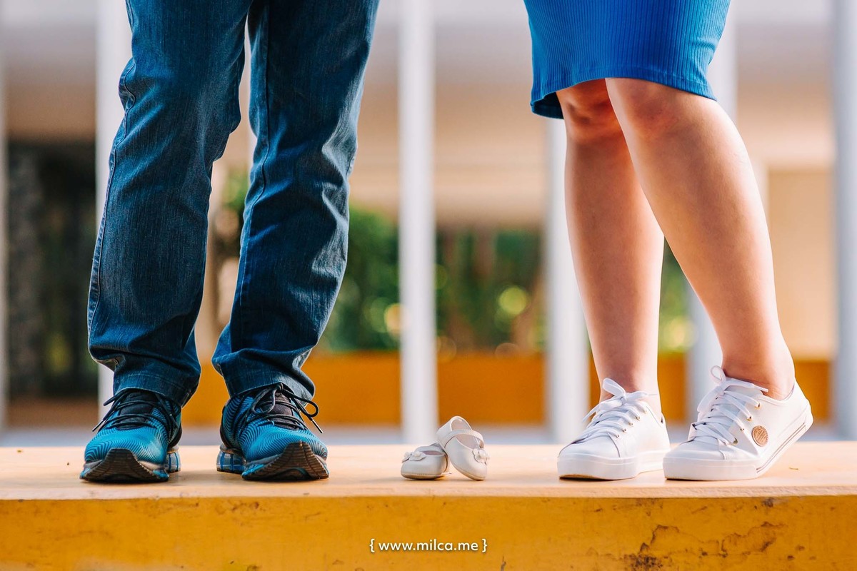 ensaio-book-gestante-vestido-azul-tenis-branco-camila-rosa-em-brasilia