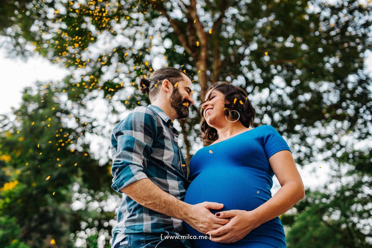 ensaio-book-gestante-vestido-azul-tenis-branco-camila-rosa-em-brasilia