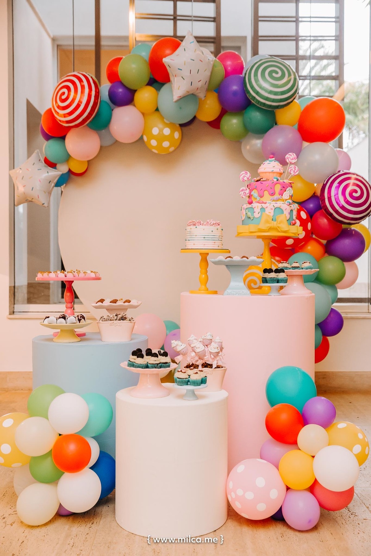 aniversario-em-casa-meninas-tema-cup-cake-isa-lele-7-anos