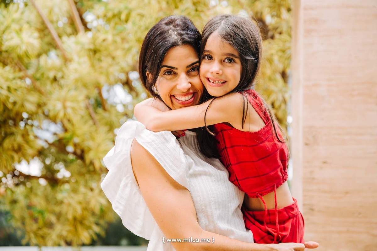 aniversario-em-casa-meninas-tema-cup-cake-isa-lele-7-anos