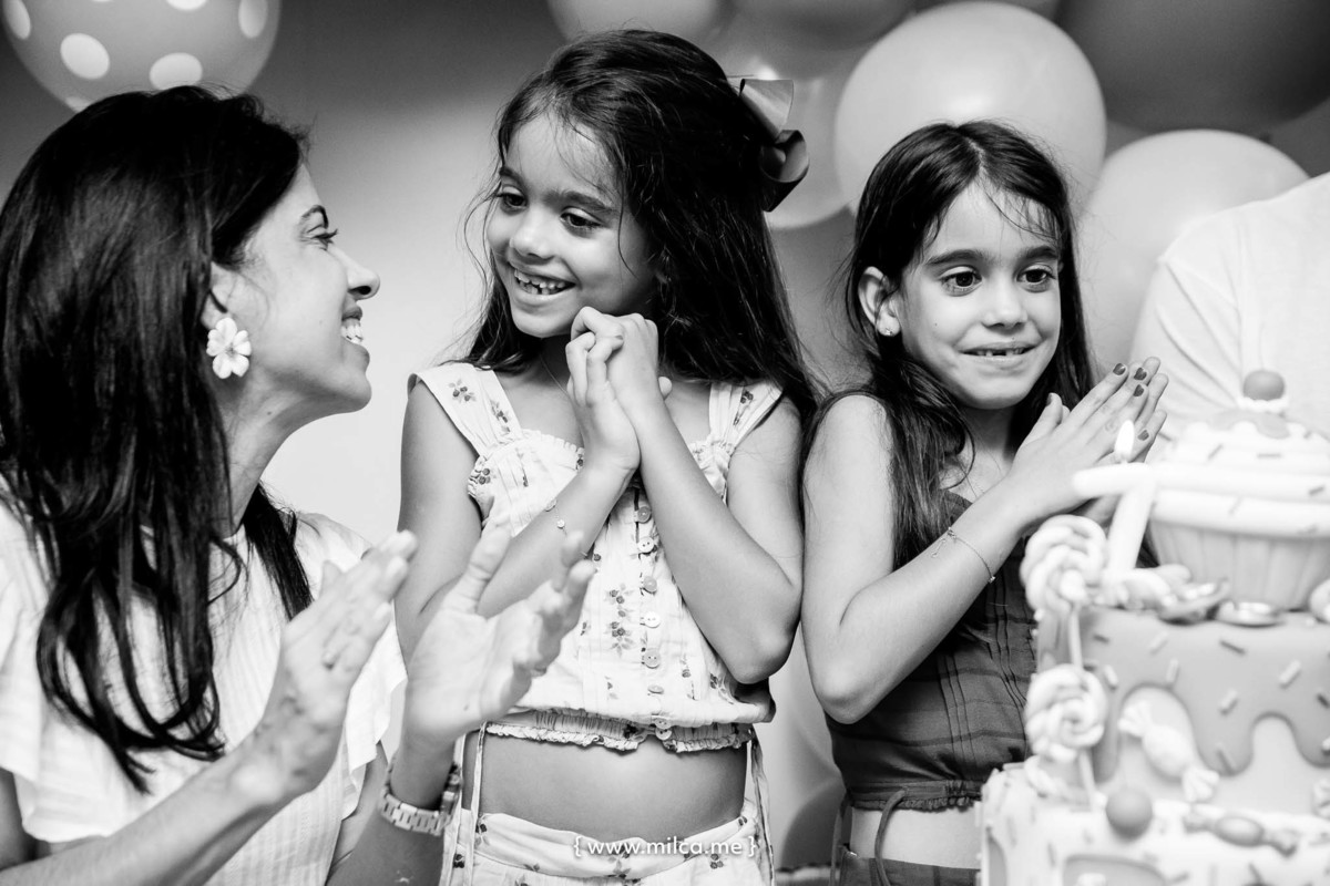 aniversario-em-casa-meninas-tema-cup-cake-isa-lele-7-anos