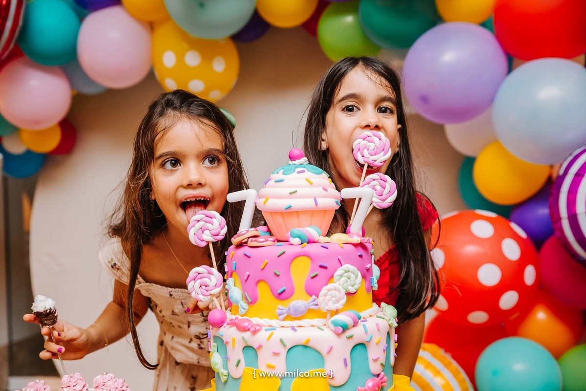 aniversario-em-casa-meninas-tema-cup-cake-isa-lele-7-anos