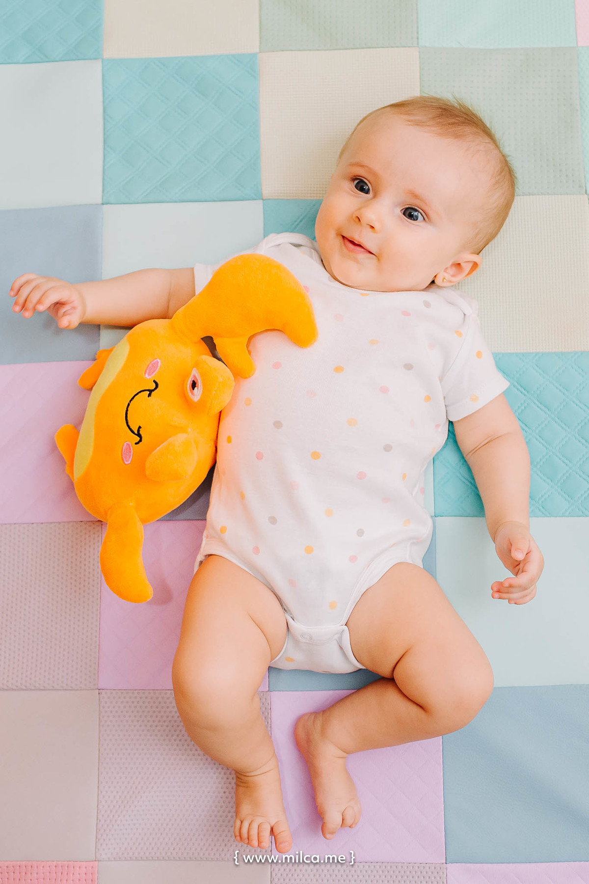 ensaio-book-de-acompanhamento-primeiro-ano-do-bebe-tais-4-meses