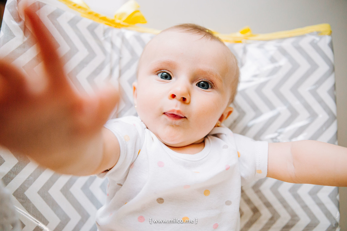 ensaio-book-de-acompanhamento-primeiro-ano-do-bebe-tais-4-meses