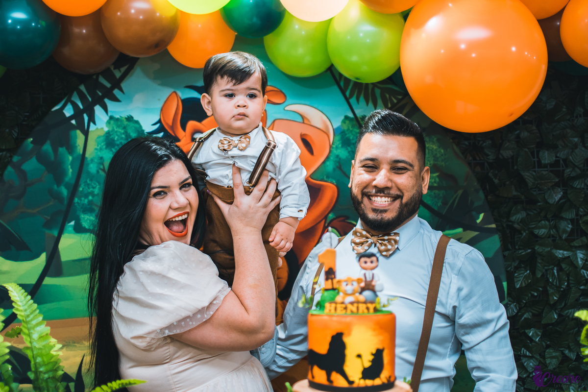 Aniversário infantil, realizado na cidade de Santo André no abc paulista, o primeiro ano do bebê, com decoração do rei leão. 