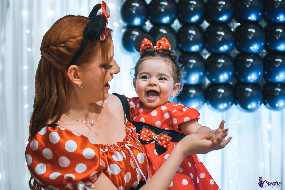 Aniversário infantil com decoração da Minnie, o encantado mundo de Disney, buffet infantil Mó Legal, localizado na região de Mauá, ABC Paulista. 