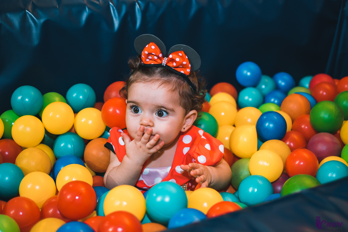 Aniversário infantil com decoração da Minnie, o encantado mundo de Disney, buffet infantil Mó Legal, localizado na região de Mauá, ABC Paulista. 