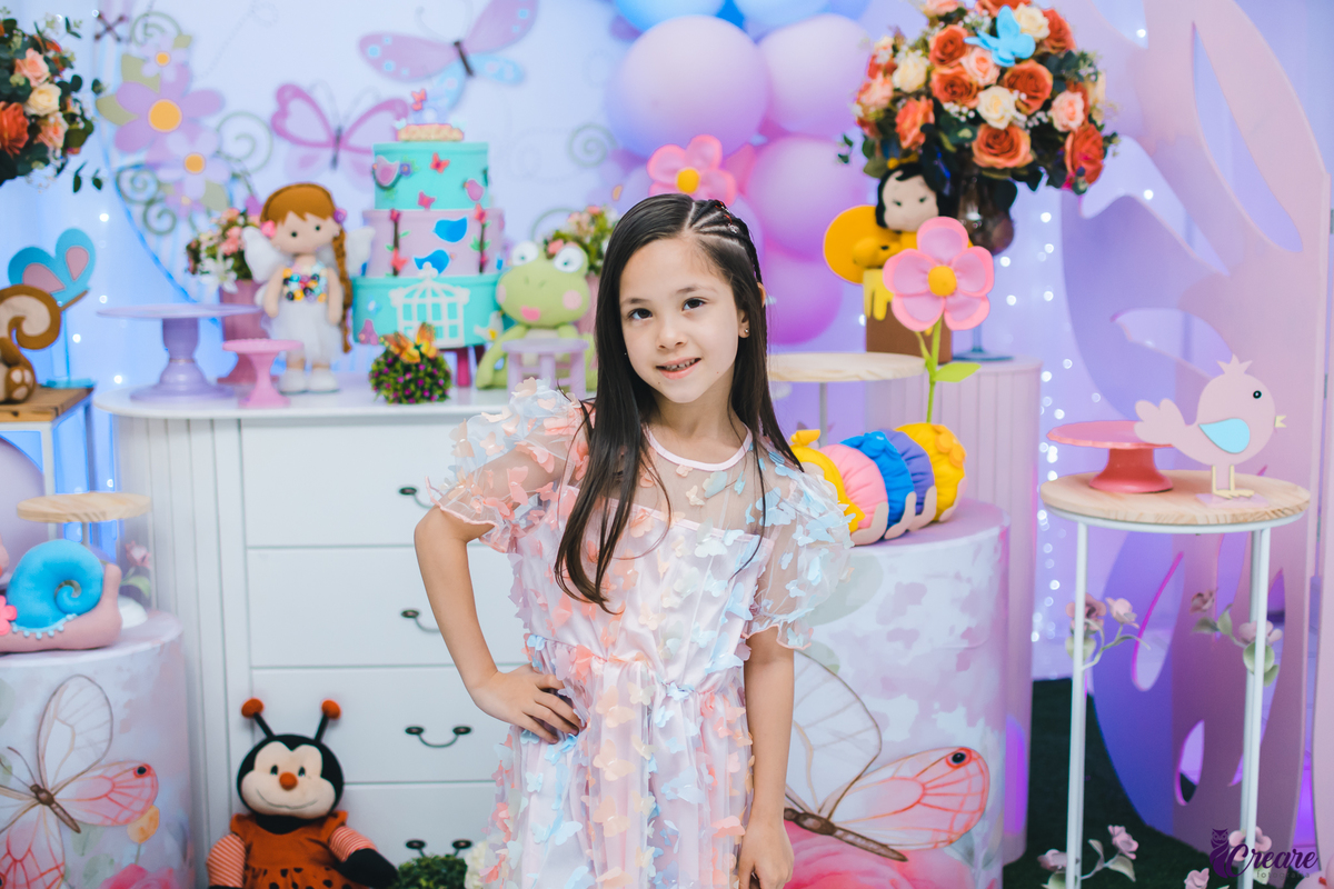 Aniversário infantil de 6 anos, com decoração Jardim Encantado, realizado no Buffet Espaço Band em Mauá, São Paulo.