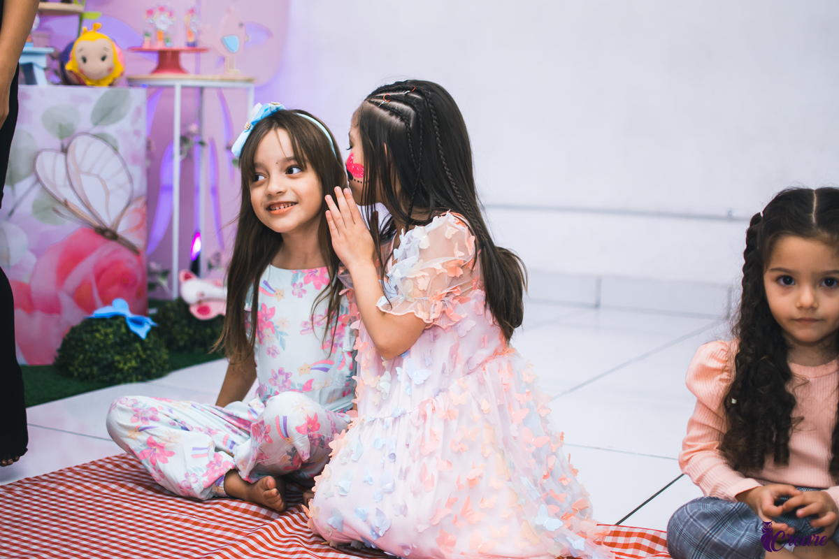 Aniversário infantil de 6 anos, com decoração Jardim Encantado, realizado no Buffet Espaço Band em Mauá, São Paulo.