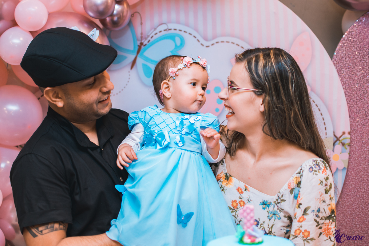 Aniversario infantil, realizado na cidade de Mauá, abc paulista. Decoração com tema de borboleta, jardim encantado. festa de um ano de menina. 