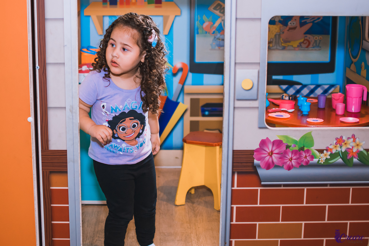 Aniversário infantil de menina, com tema do filme Encanto da Disney, realizado no kid recanto buffet, na cidade de Tucuruvi, São Paulo.