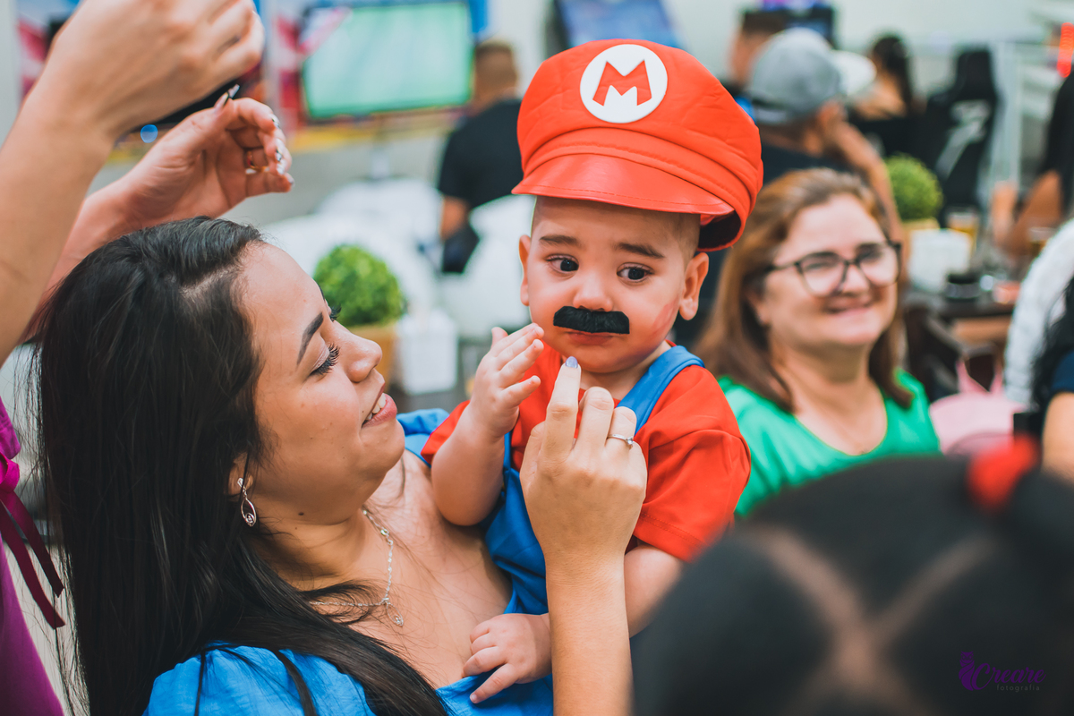 Fotografia de aniversário infantil, com tema Mario Bros, realizado na cidade de Mauá, buffet Pula Pula, Fotógrafo abc paulista.