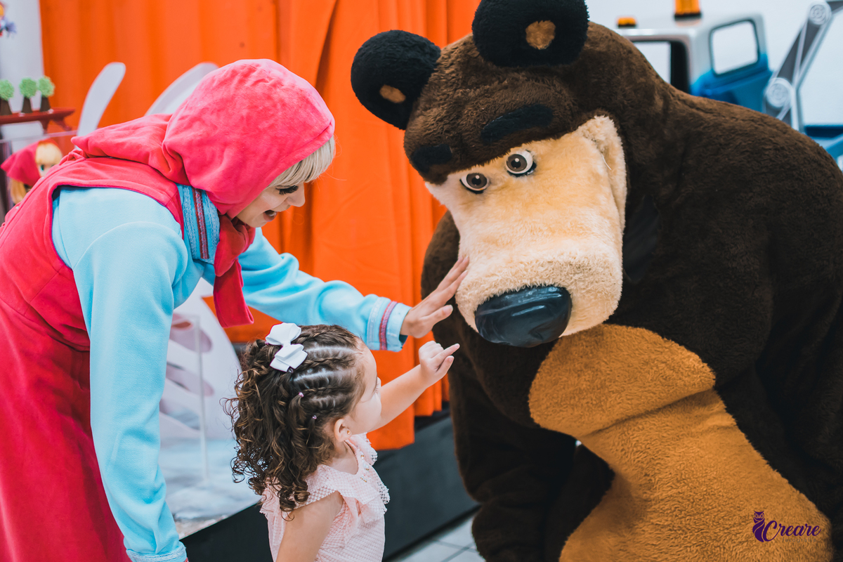 Aniversário infantil, Buffet infantil Megauê, localizado em Santo André, ABC Paulista. Fotografia de festa infantil, tema Masha e o Urso.