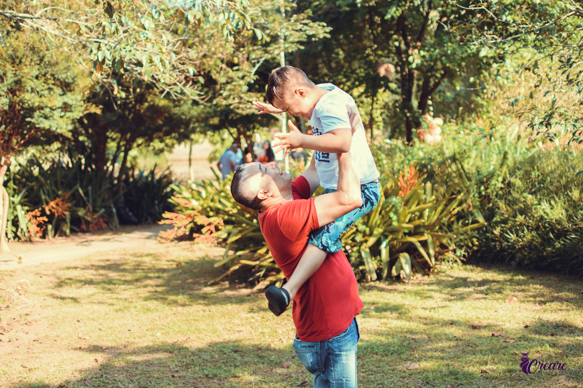 Ensaio infantil no parque central, criança com sindrome de down, ensaio de gêmeos, PCD, fotógrafo de crianças, ensaio família. Fotografo de crianças com deficiência. Fotógrafo Santo André, fotógrafo ABC Paulista.