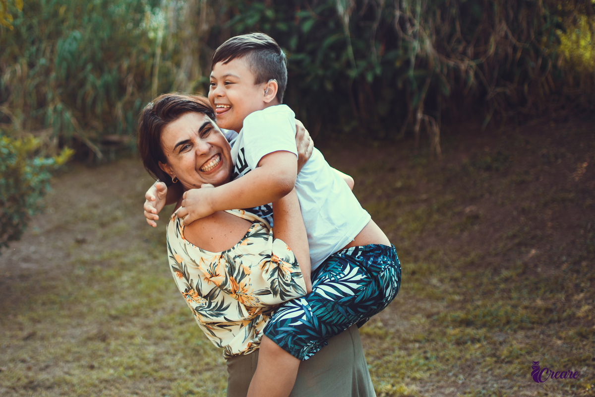 Ensaio infantil no parque central, criança com sindrome de down, ensaio de gêmeos, PCD, fotógrafo de crianças, ensaio família. Fotografo de crianças com deficiência. Fotógrafo Santo André, fotógrafo ABC Paulista.
